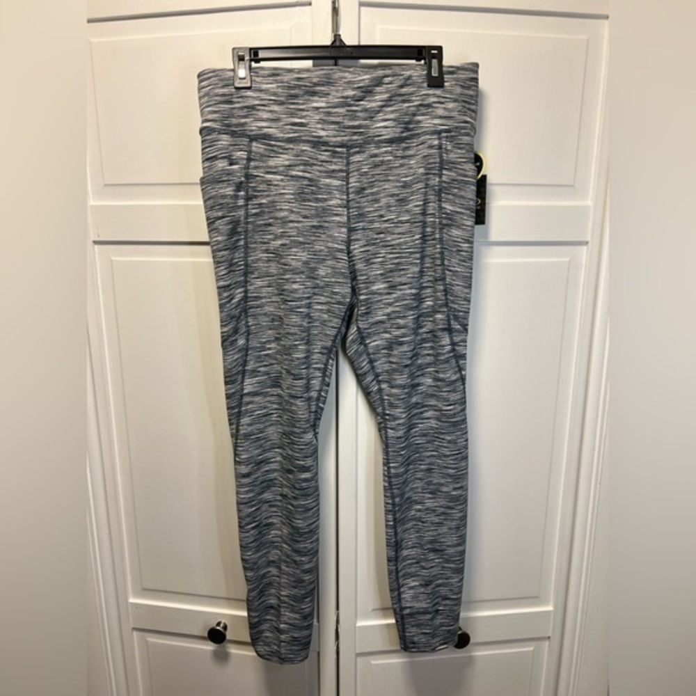 Athletic Works Women’s Full Length High Rise Performance Leggings XL (16/18)